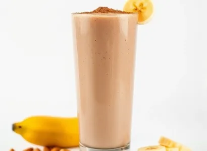 Smoothie banane, cacahuète et cacao