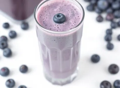 Smoothie de myrtilles et mures