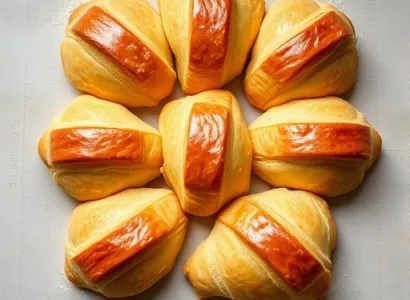 Croissants Faits Maison