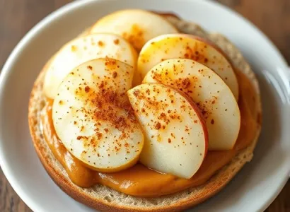 Petit déjeuner aux pommes et au beurre de cacahuètes