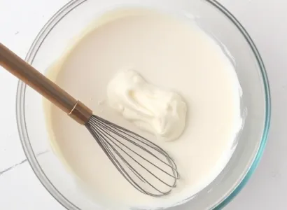 Crème aigre à la poudre de lait
