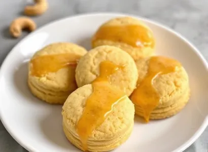 Biscuits au cashew avec glaçe au beurre brulé