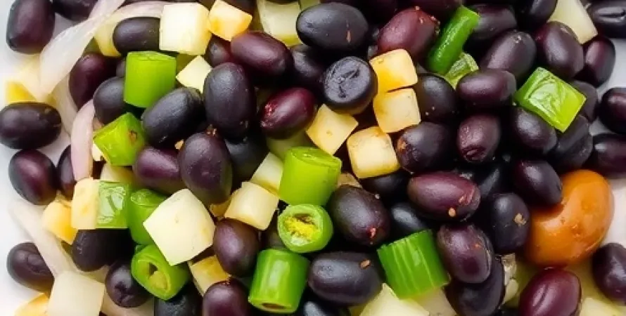 Haricots noirs marinés
