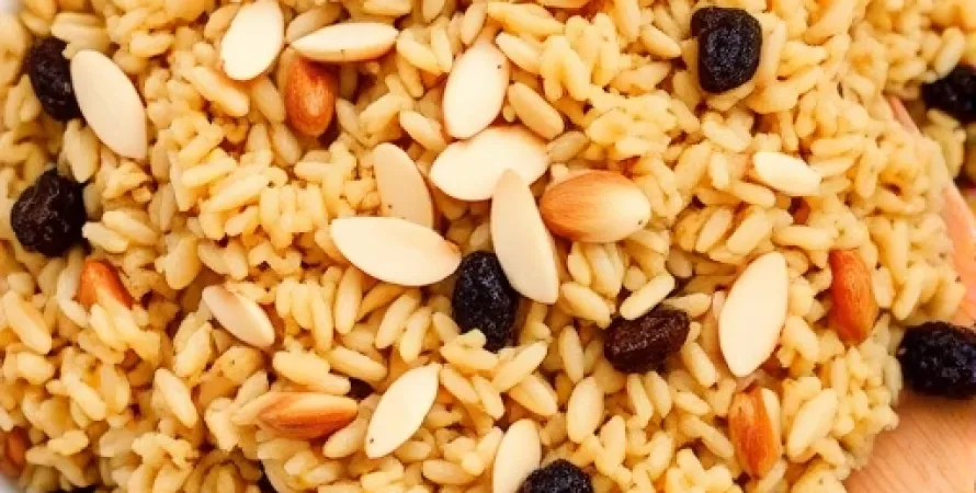Riz aux amandes et raisins