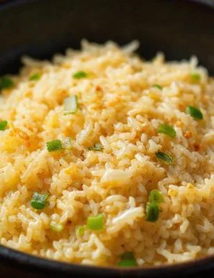 Riz sauté aux œufs et au gingembre