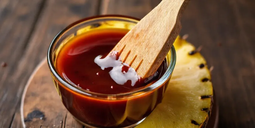 Sauce barbecue au whisky et à l'ananas